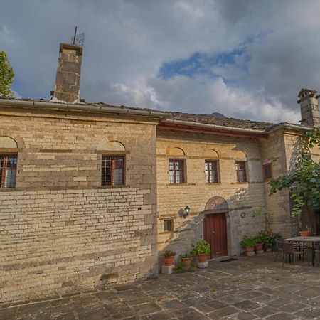 Astraka Guesthouse I Папингон Экстерьер фото