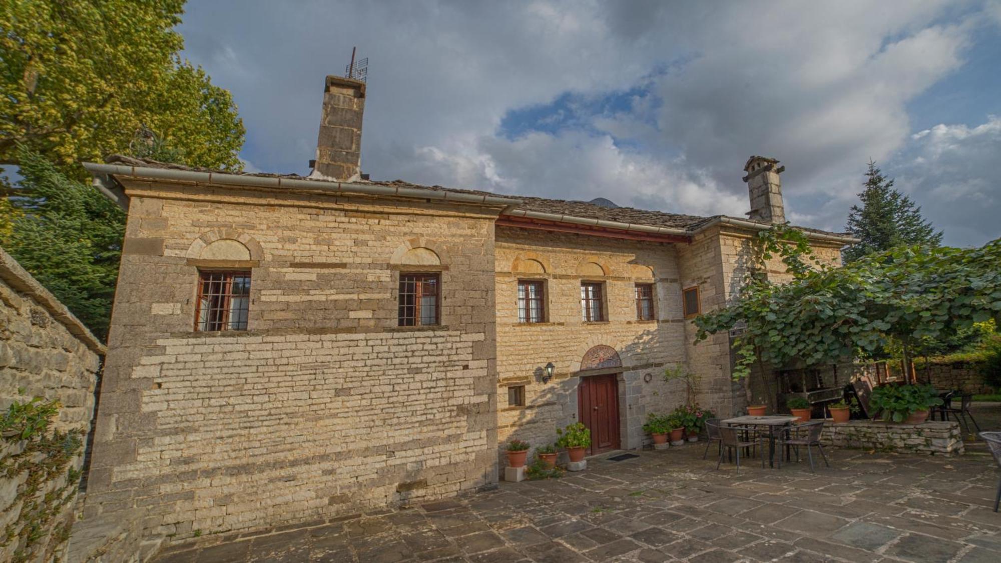 Astraka Guesthouse I Папингон Экстерьер фото